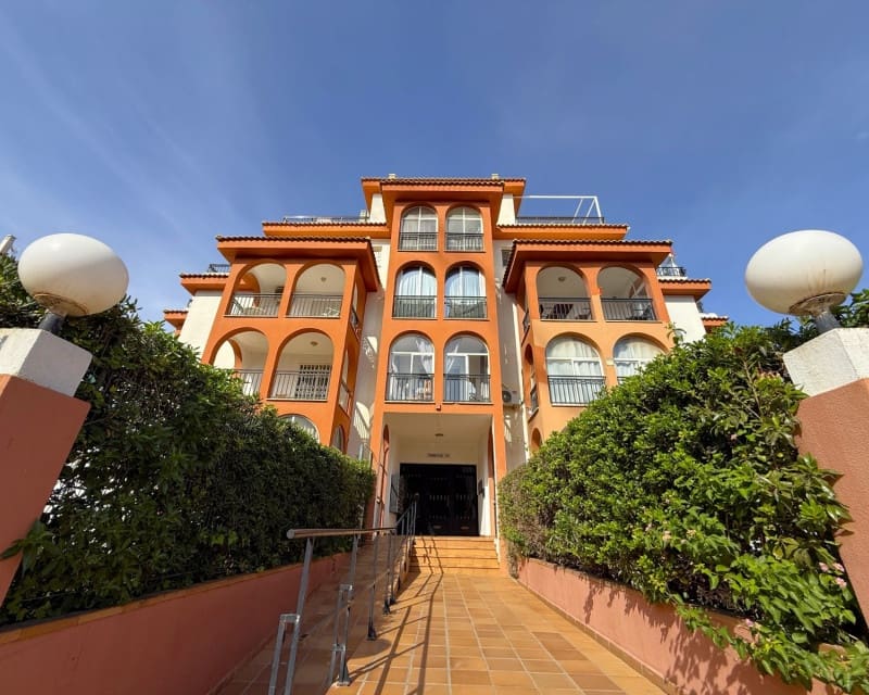 Lejlighed til salg i Torrevieja med swimmingpool - € 99.000 (Ref: 10134855)