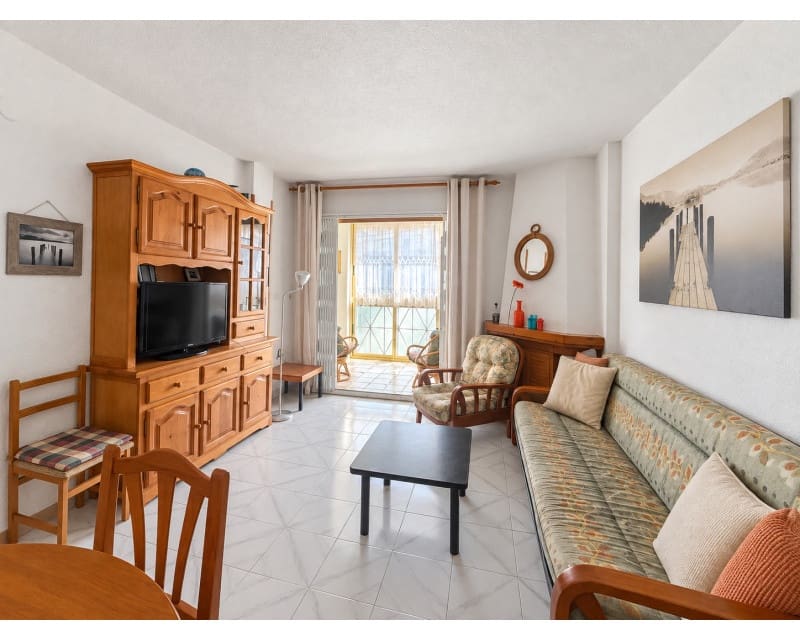 1 makuuhuone Huoneisto myytävänä paikassa Torrevieja mukana uima-altaan - 139 900 € (Ref: 10140305)