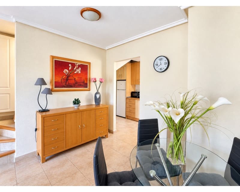 2 bedroom Apartment for sale in Torrevieja with pool garage - € 199,000 (Ref: 10158095)