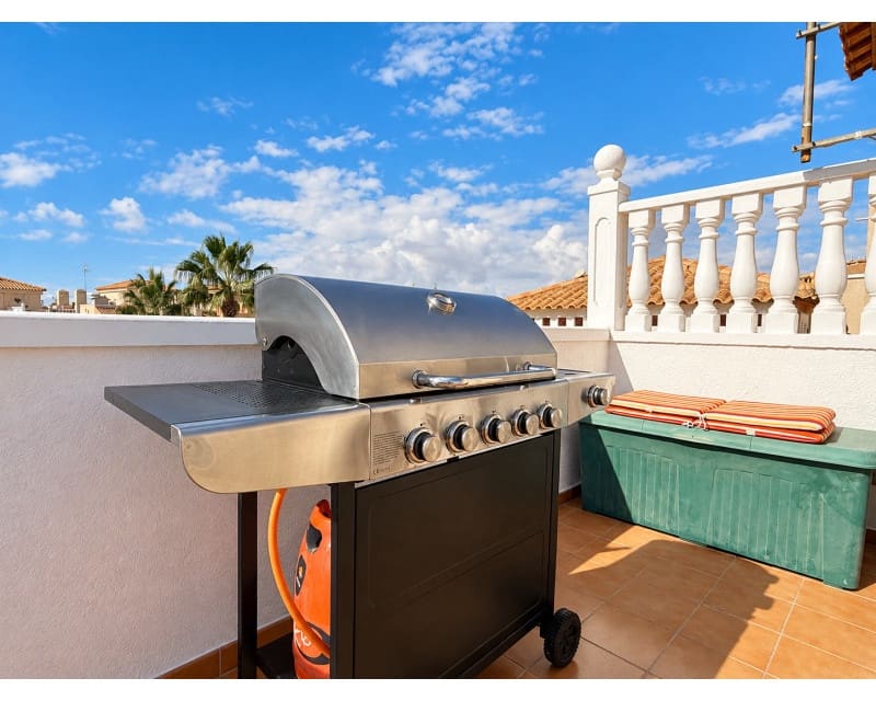 2 bedroom Apartment for sale in Torrevieja with pool garage - € 199,000 (Ref: 10158095)