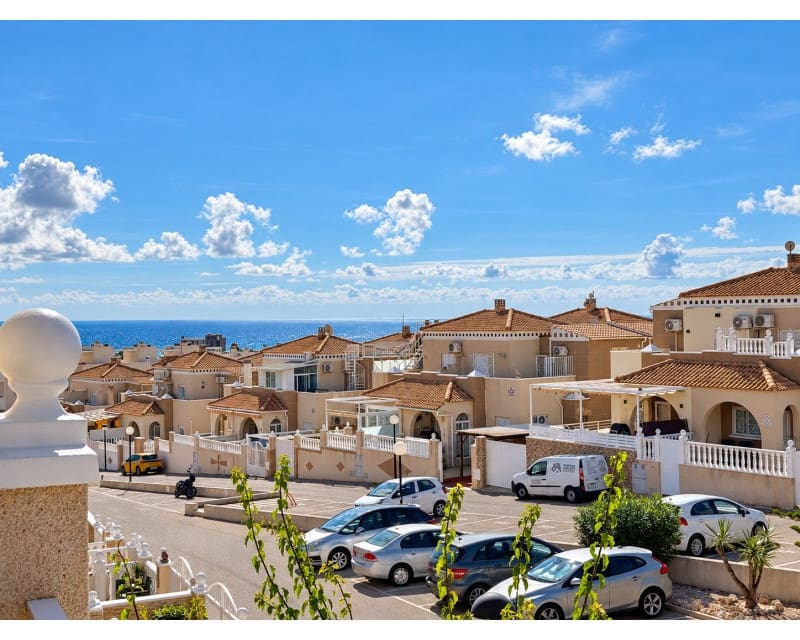 2 bedroom Apartment for sale in Torrevieja with pool garage - € 199,000 (Ref: 10158095)