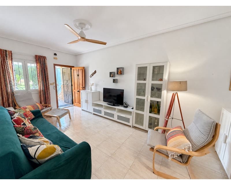 3 bedroom Apartment for rent in Aguas Nuevas with pool garage - € 1,100 (Ref: 10162398)