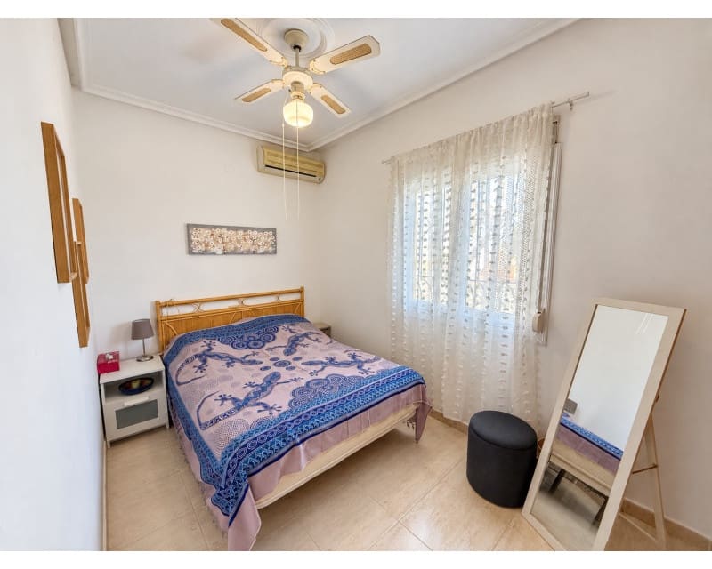 3 bedroom Apartment for rent in Aguas Nuevas with pool garage - € 1,100 (Ref: 10162398)