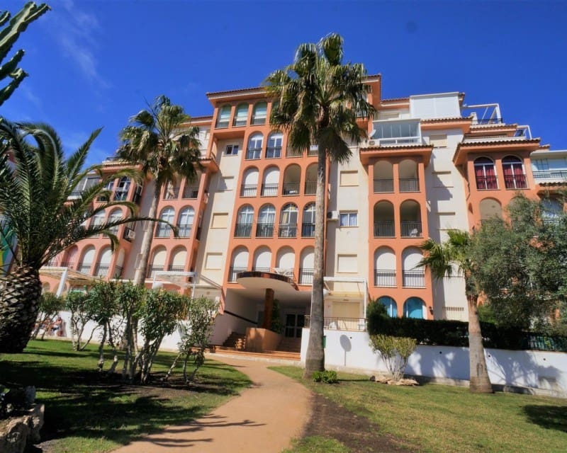 2 soveværelse Lejlighed til leje i Torrevieja med swimmingpool - € 750 (Ref: 5523523)