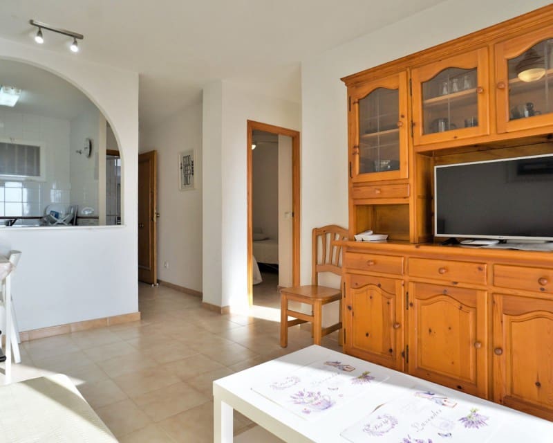 2 soveværelse Lejlighed til leje i Torrevieja med swimmingpool - € 750 (Ref: 5523523)