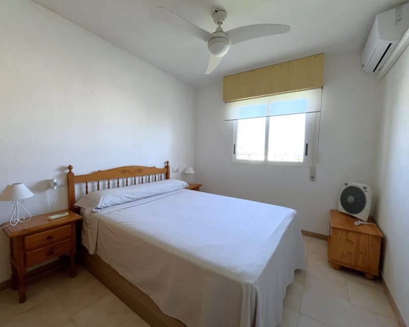 2 soveværelse Lejlighed til leje i Torrevieja med swimmingpool - € 750 (Ref: 5523523)