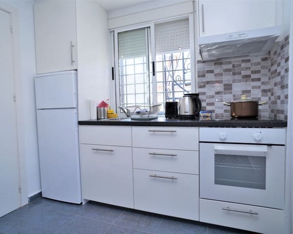 1 slaapkamer Appartement te huur in Cañada del Molino, Torrevieja met zwembad - € 600 (Ref: 6418406)