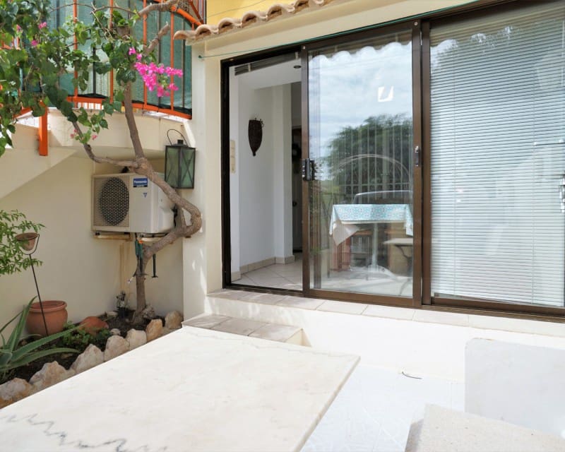 1 bedroom Apartment for rent in Torrevieja with pool garage - € 600 (Ref: 6586218)