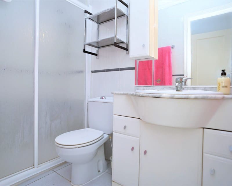 1 bedroom Apartment for rent in Torrevieja with pool garage - € 600 (Ref: 6586218)