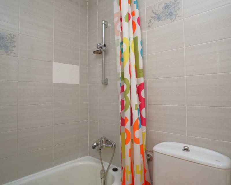 1 slaapkamer Appartement te huur in Torrevieja met zwembad - € 650 (Ref: 7063340)