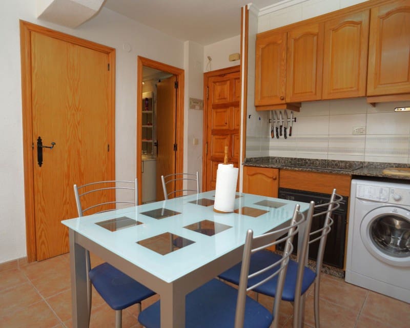 1 slaapkamer Appartement te huur in Torrevieja met zwembad - € 650 (Ref: 7063340)