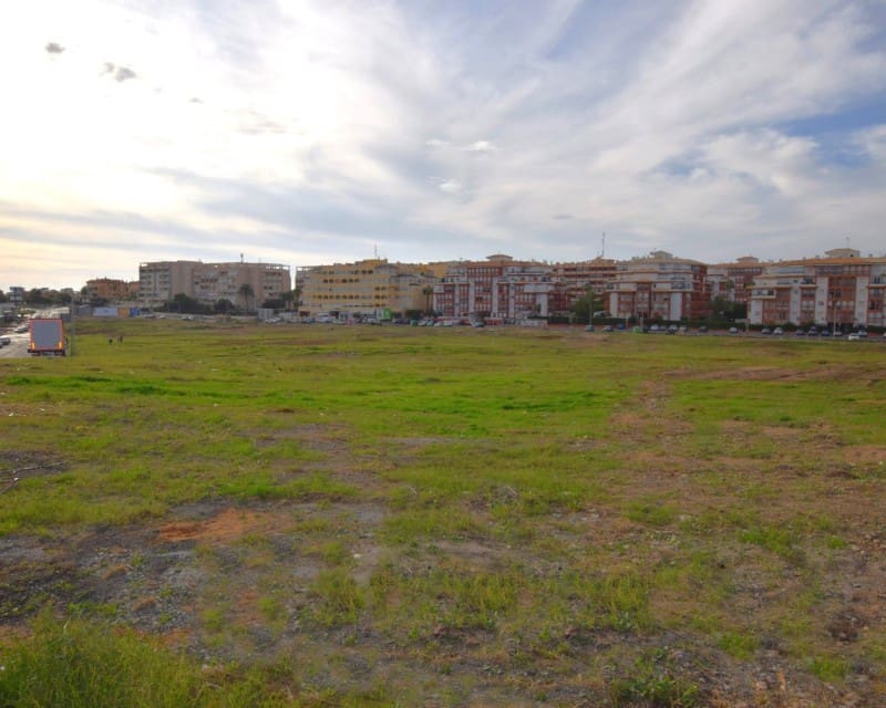 2 slaapkamer Appartement te koop in La Mata met zwembad - € 295.000 (Ref: 7168679)