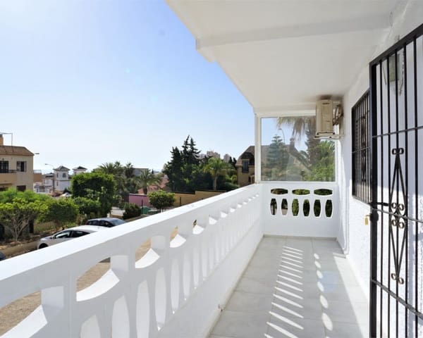 1 soveværelse Lejlighed til leje i Torreblanca, Torrevieja med garage - € 650 (Ref: 7180591)