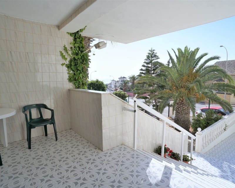 1 soveværelse Lejlighed til leje i Torrevieja med garage - € 650 (Ref: 7180591)