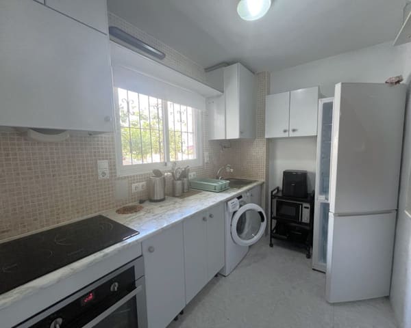 1 soveværelse Lejlighed til leje i Torreblanca, Torrevieja med garage - € 650 (Ref: 7180591)