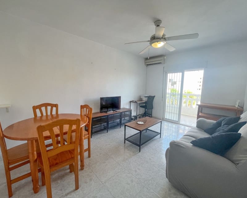 1 soveværelse Lejlighed til leje i Torrevieja med garage - € 650 (Ref: 7180591)