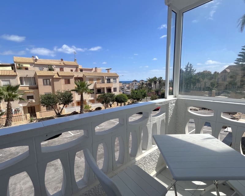 1 soveværelse Lejlighed til leje i Torrevieja med garage - € 650 (Ref: 7180591)