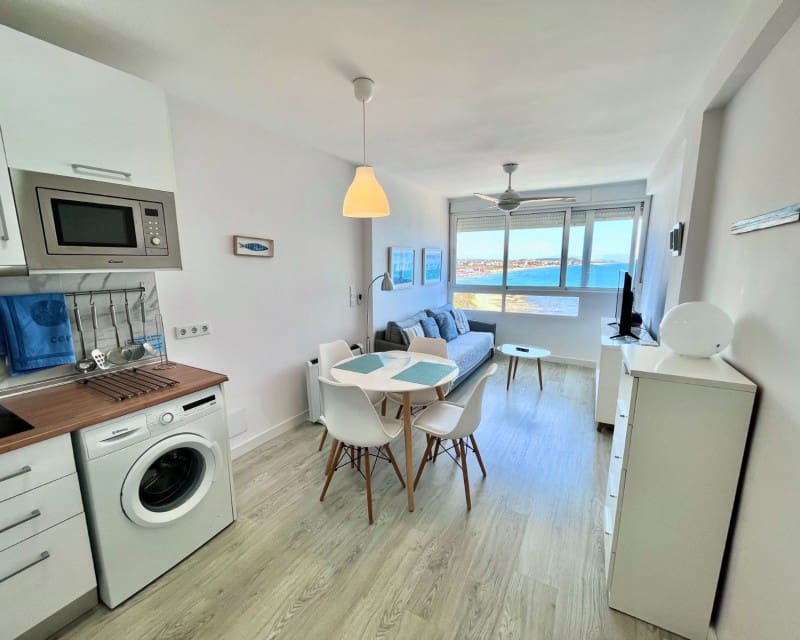 1 soveværelse Lejlighed til leje i Cabo Cervera - € 700 (Ref: 7409812)