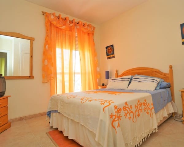 2 soveværelse Lejlighed til leje i Aguas Nuevas, Torrevieja med swimmingpool garage - € 825 (Ref: 7742353)