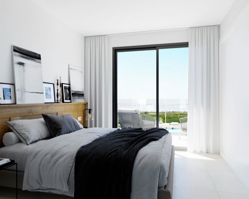 2 soveværelse Bungalow til salg i Torrevieja med swimmingpool garage - € 305.000 (Ref: 8012558)