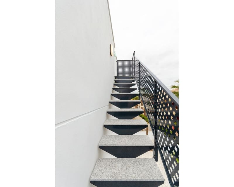 3 bedroom Villa for sale in Torrevieja with pool garage - € 409,000 (Ref: 8113485)