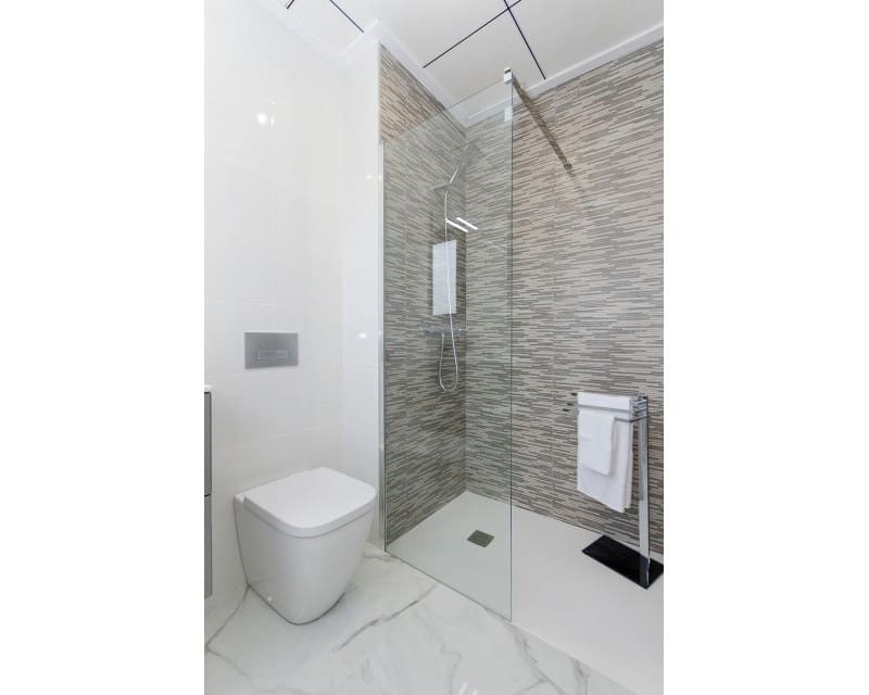 3 bedroom Villa for sale in Torrevieja with pool garage - € 409,000 (Ref: 8113485)