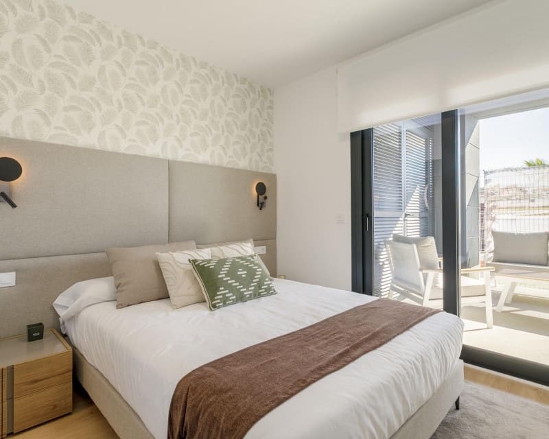 3 soverom Penthouse til salgs i Torrevieja med svømmebasseng garasje - € 540 000 (Ref: 8287176)