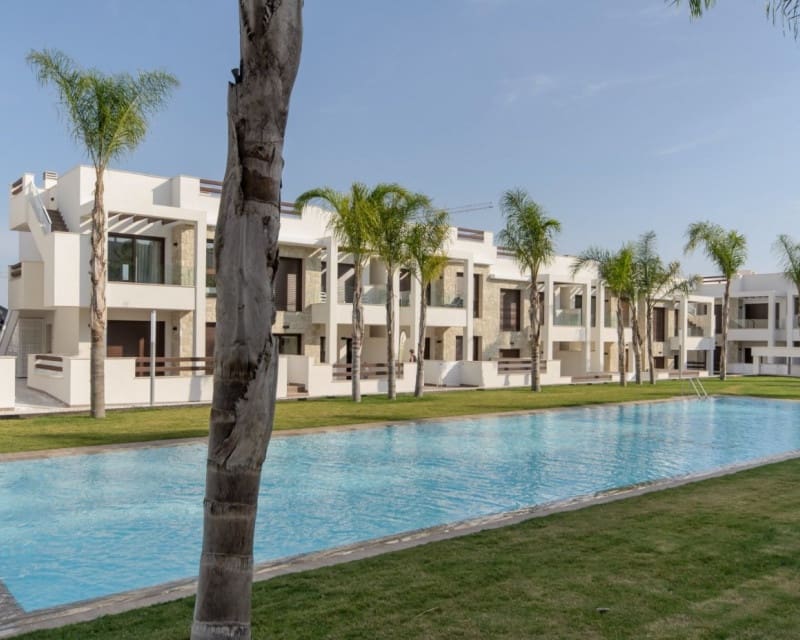 3 soveværelse Bungalow til salg i Los Balcones med swimmingpool - € 290.000 (Ref: 8312092)