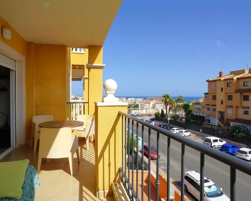 2 slaapkamer Appartement te huur in Torrevieja met zwembad - € 780 (Ref: 8492971)