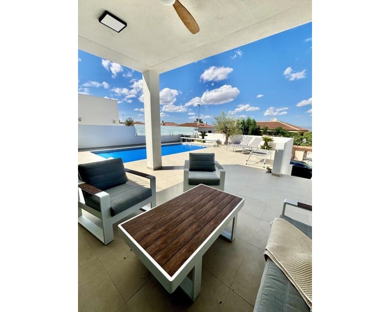 3 Zimmer Villa zu verkaufen in Benijofar mit Pool - 478.732 € (Ref: 8585415)