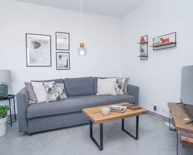 2 bedroom Apartment for rent in Torrevieja - € 1,100 (Ref: 8938051)