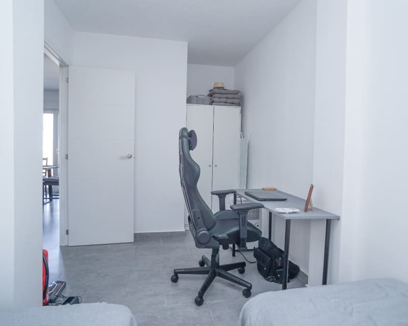 2 bedroom Apartment for rent in Torrevieja - € 1,100 (Ref: 8938051)