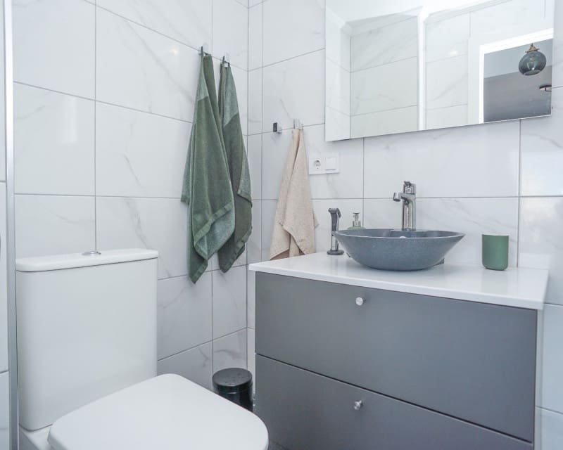2 bedroom Apartment for rent in Torrevieja - € 1,100 (Ref: 8938051)