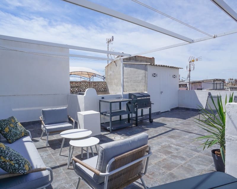 2 bedroom Apartment for rent in Torrevieja - € 1,100 (Ref: 8938051)