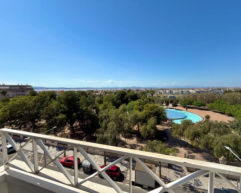 2 sypialnia Apartament do wynajęcia w Torrevieja z basenem - 675 € (Ref: 8947377)