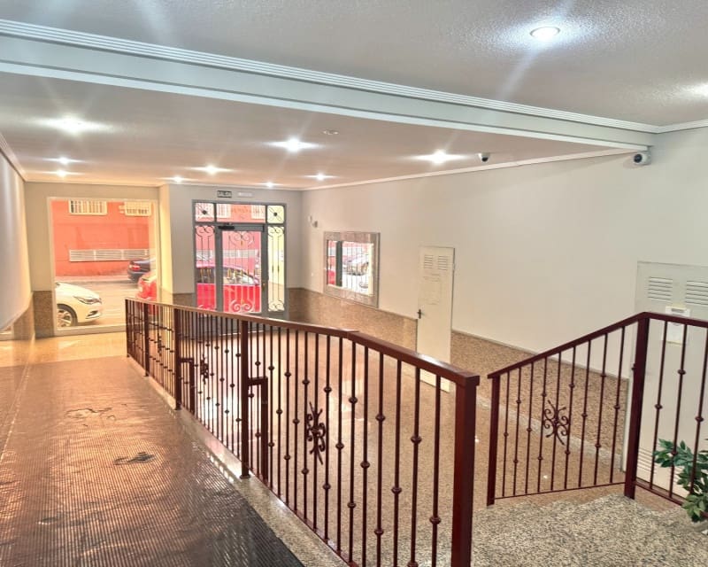 2 sypialnia Apartament do wynajęcia w Torrevieja z basenem - 675 € (Ref: 8947377)