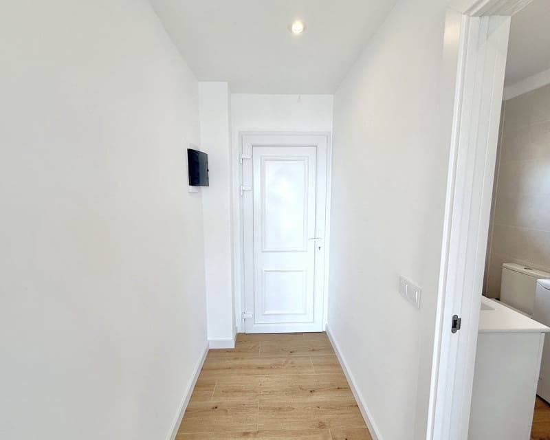 1 bedroom Apartment for sale in Torrevieja - € 152,000 (Ref: 9061697)