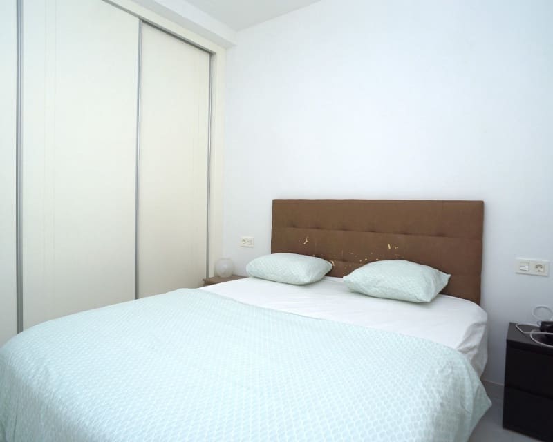 3 slaapkamer Villa te koop in Torrevieja met zwembad - € 749.000 (Ref: 9129025)