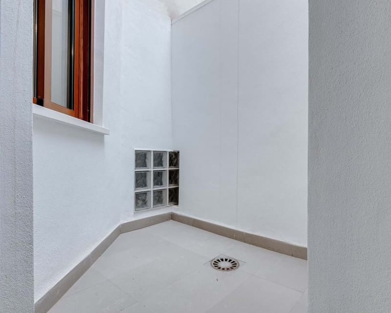 4 slaapkamer Appartement te koop in Torrevieja - € 220.000 (Ref: 9181331)