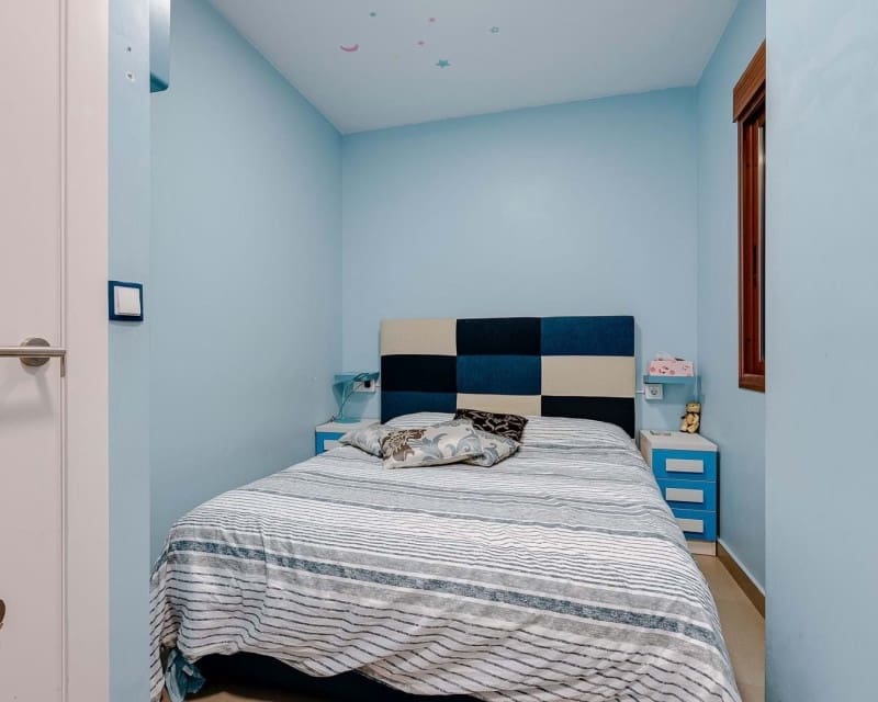 4 slaapkamer Appartement te koop in Torrevieja - € 220.000 (Ref: 9181331)