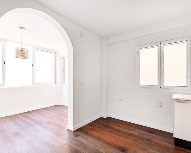 4 makuuhuone Huoneisto myytävänä paikassa Torrevieja - 319 995 € (Ref: 9184496)