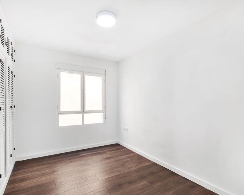 4 makuuhuone Huoneisto myytävänä paikassa Torrevieja - 319 995 € (Ref: 9184496)