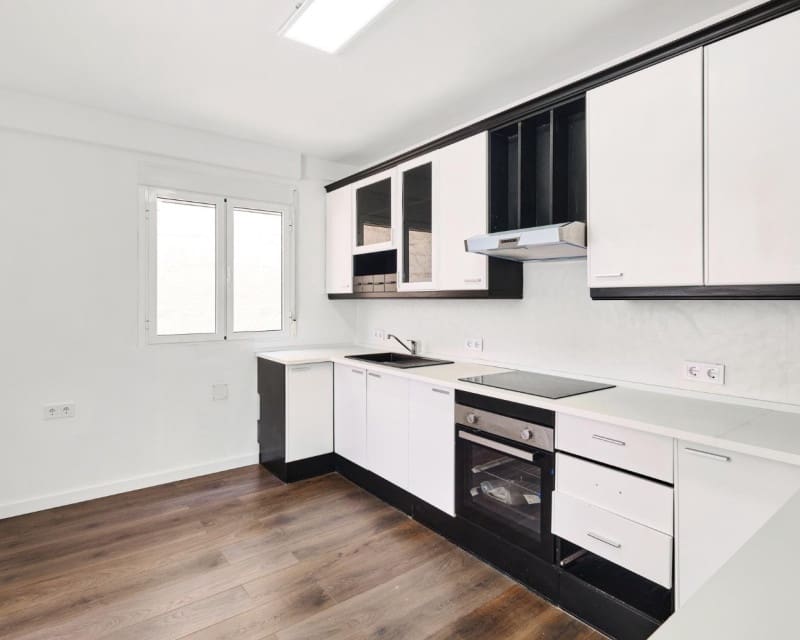 4 makuuhuone Huoneisto myytävänä paikassa Torrevieja - 319 995 € (Ref: 9184496)