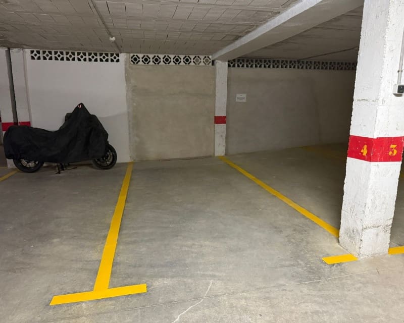 Apartamento de 3 habitaciones en Torrevieja en venta con piscina - 175.000 € (Ref: 9190268)