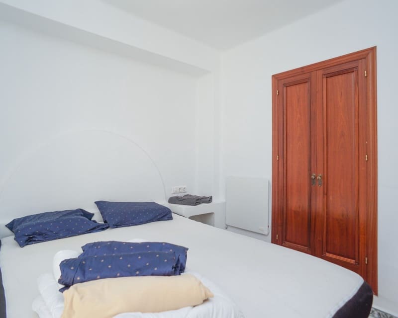 2 bedroom Apartment for rent in Torrevieja - € 850 (Ref: 9199928)