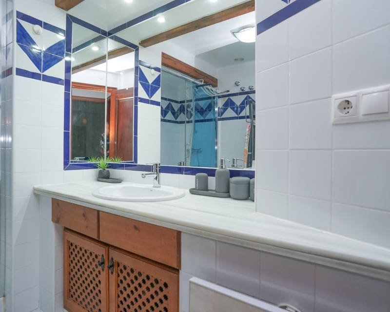 2 bedroom Apartment for rent in Torrevieja - € 850 (Ref: 9199928)