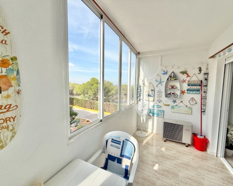 2 soveværelse Lejlighed til salg i Torrevieja med swimmingpool - € 115.000 (Ref: 9283518)