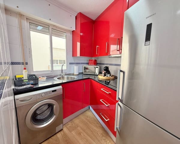 1 makuuhuone Huoneisto vuokrattavana paikassa Playa del Acequión, Torrevieja mukana uima-altaan - 650 € (Ref: 9329912)