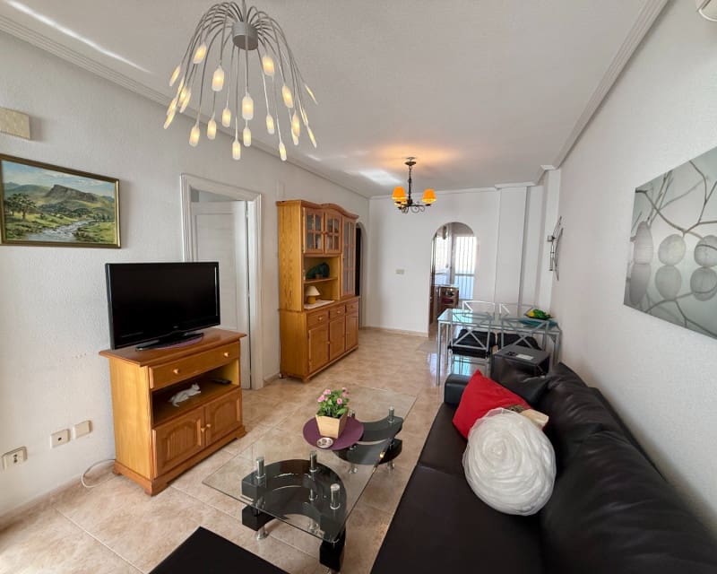 Appartement de 2 chambres à louer à Los Altos avec piscine - 750 € (Ref: 9329913)