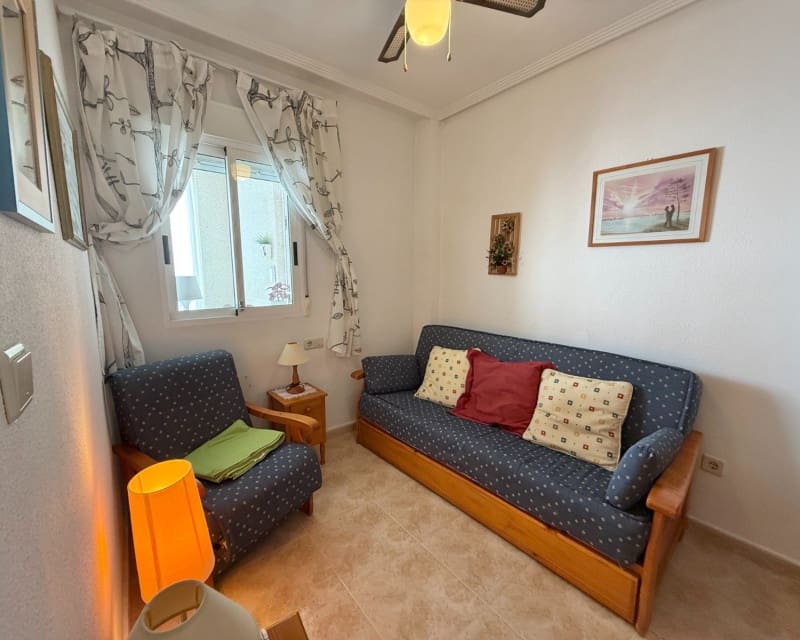 Appartement de 2 chambres à louer à Los Altos avec piscine - 750 € (Ref: 9329913)